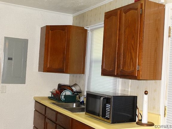 4th image of 4216 Fayette Cir