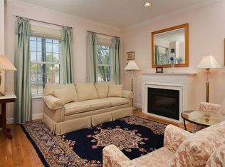 55 Chelsea St, Boston, MA 02129
