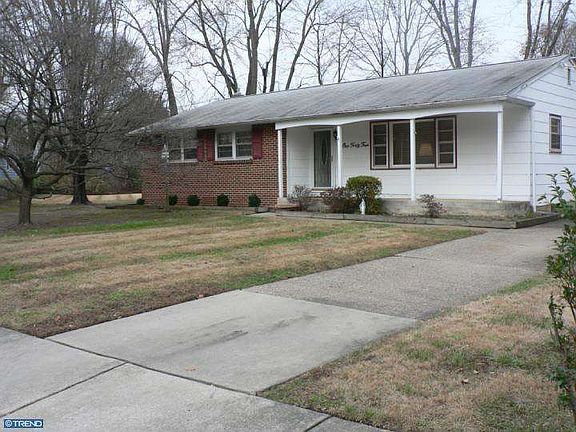 2nd image of 144 Marshall Ave