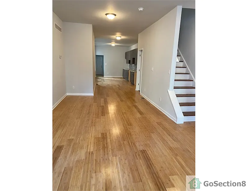 2435 N 19th St photo 1