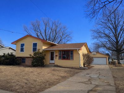 4305 69th St, Urbandale, IA, 50322
