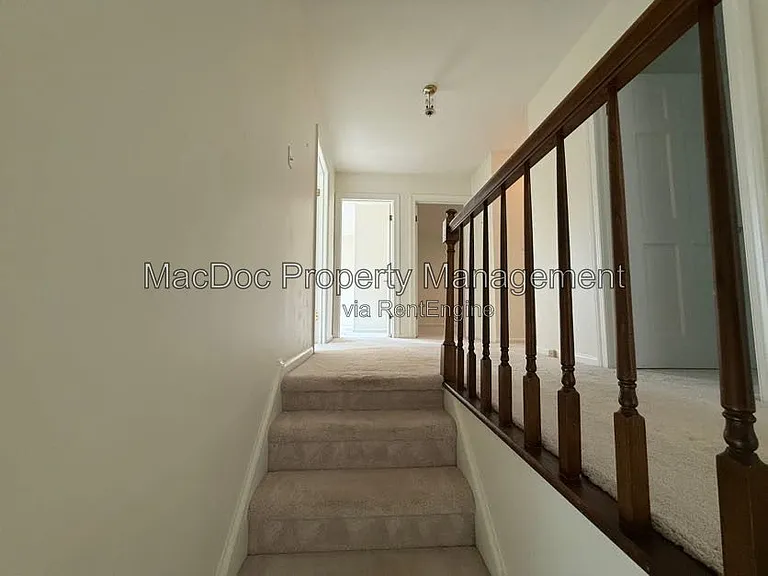 428 Ingleside Dr — Photo 33