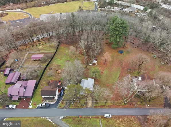 472 Bridgeport Rd, Curwensville, PA 16833