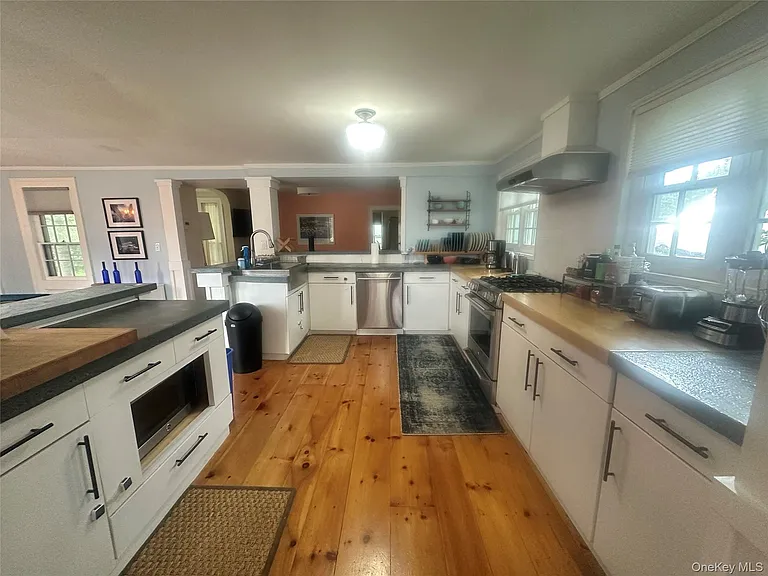 744 Main St #1 — Photo 6