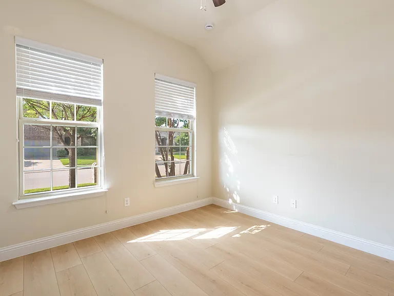 612 Calliopsis St — Photo 7