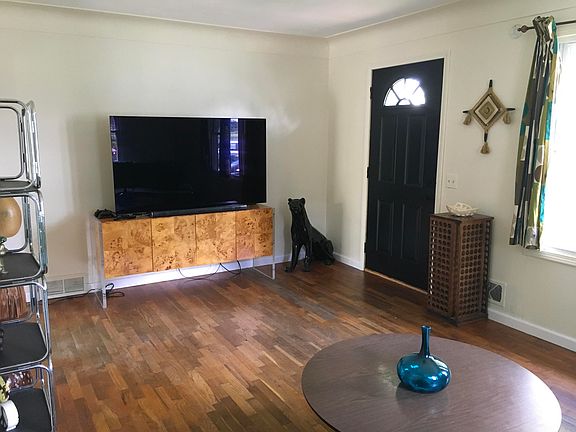 5th image of 4302 E Centre Ave