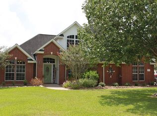 2414 Turberry Dr, West Columbia, TX 77486
