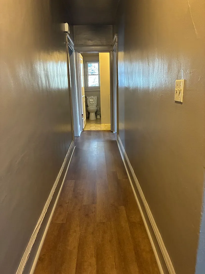 206 Lincoln Way East — Photo 4