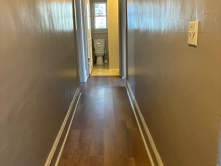 206 Lincoln Way E — Photo 4