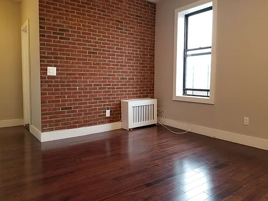 Rented by Bruma Realty LLC | media 23