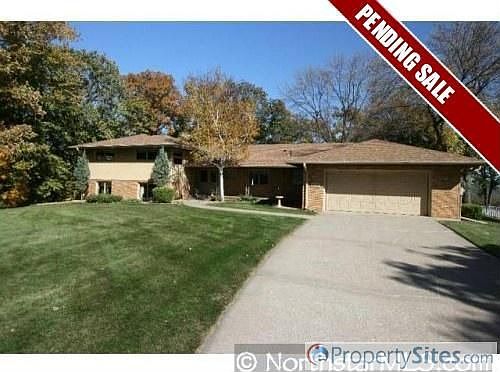 1st image of 1220 Summit Ct
