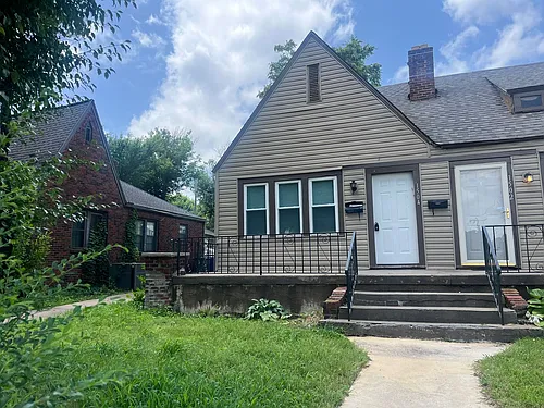 1504 S Knoxville Ave Photo 1