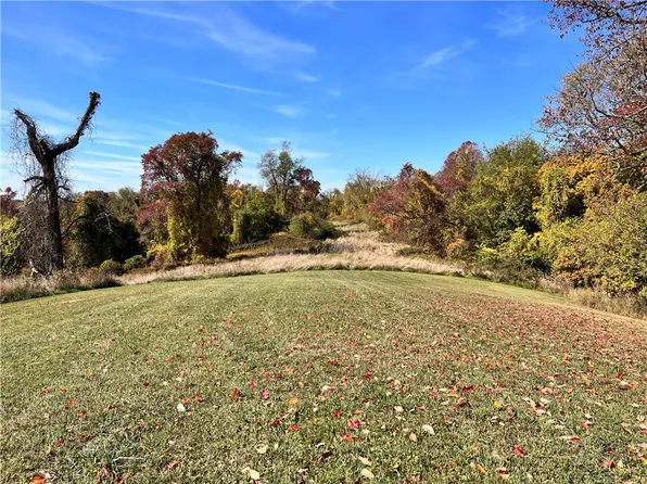 159 Vance Rd, Avella, PA 15312