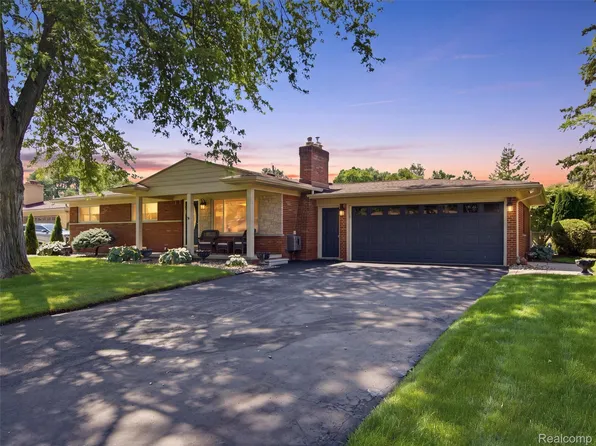 53261 Tundra Dr, Shelby Township, MI 48316