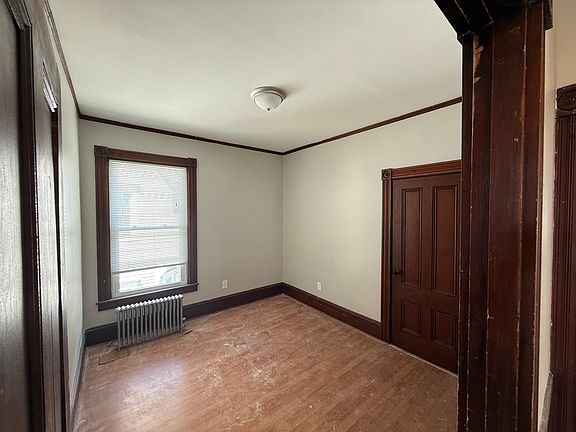 4th image of 167 County St #2