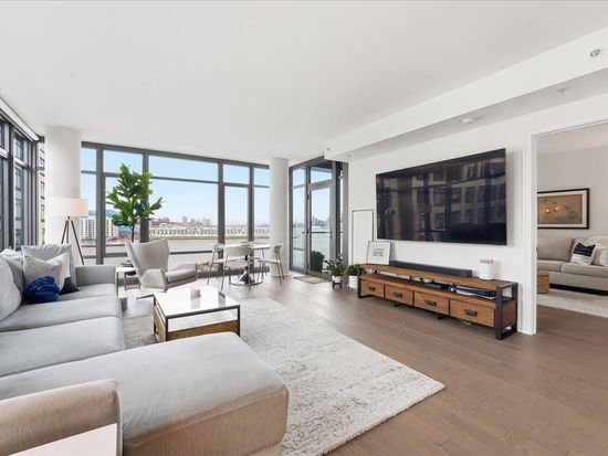 1425 Hudson St APT 7E, Hoboken, NJ 07030