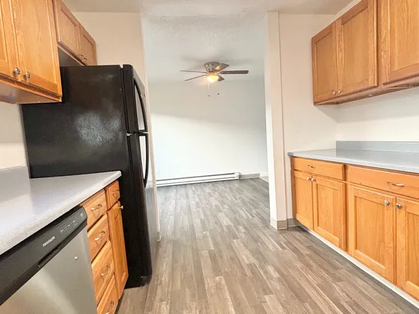 1200 E Powell Blvd APT 18, Gresham, OR 97030