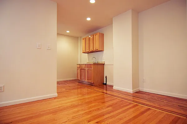 Rented by Coda Real Estate NYC | media 9
