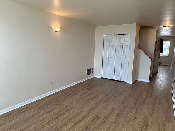 Living room/dining room