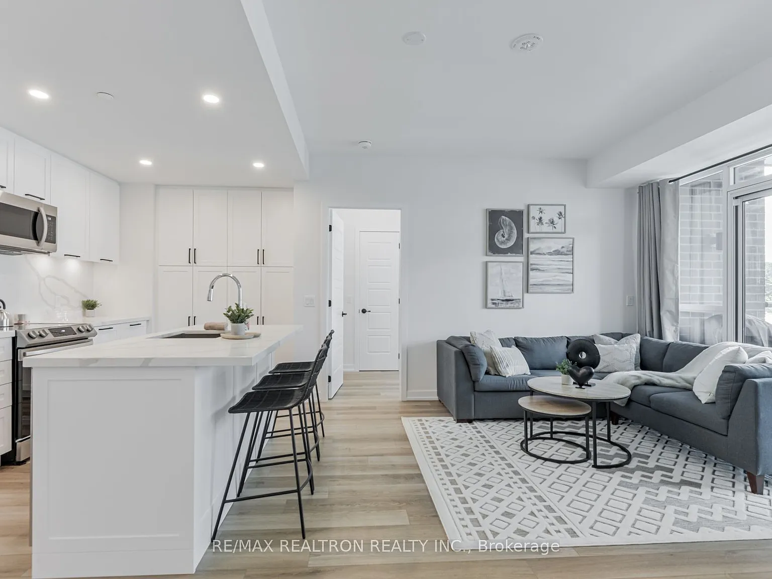 2 bed, $2,400 — Photo 1