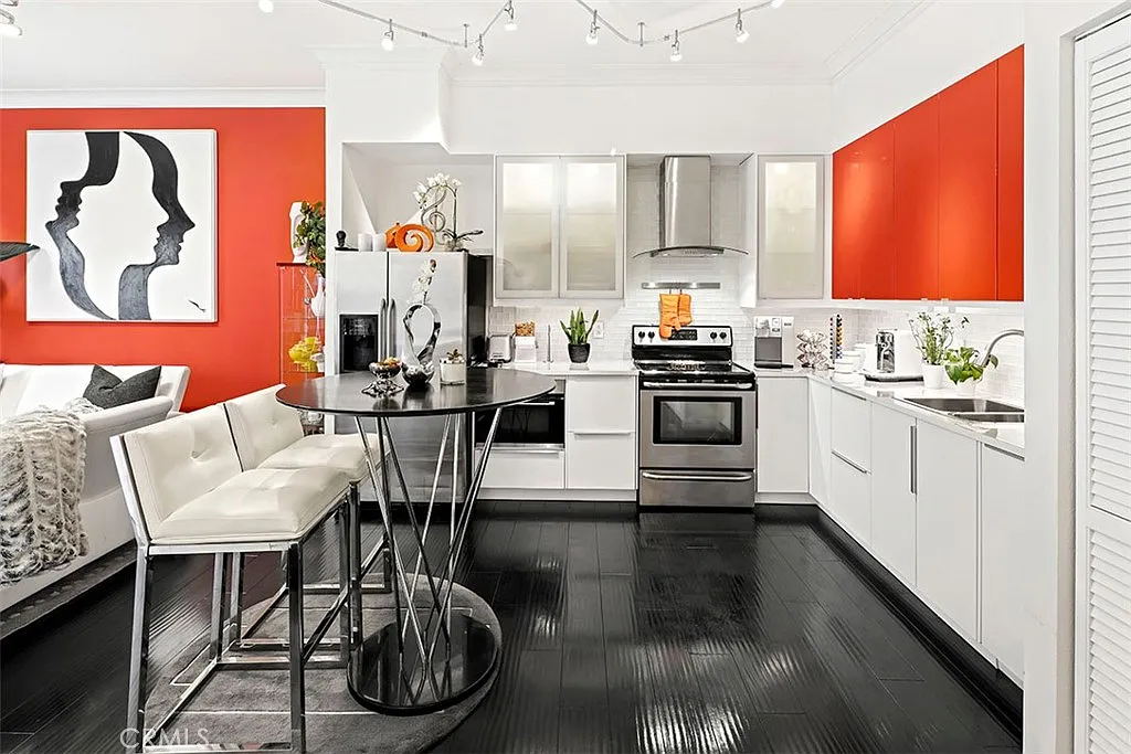 1 bed, 680 sqft, $3,500 — Photo 3