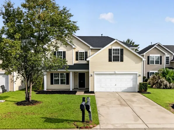 121 Mockernut Dr, Ladson, SC 29456