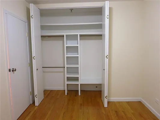 Rented by City & Suburban | media 21