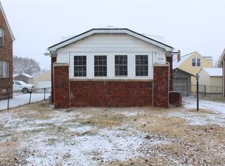 2212 N Main St, Decatur, IL 62526