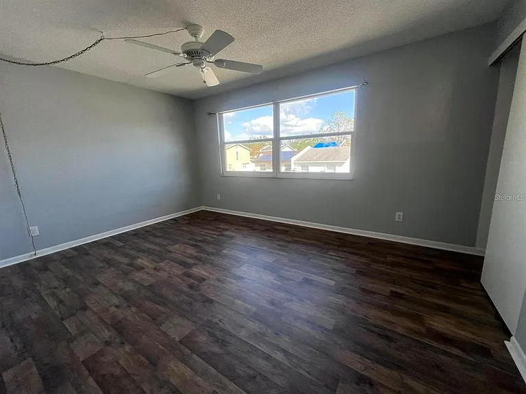 2072 Los Lomas Dr — Photo 18