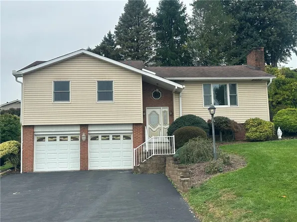 8994 Hill Dr, North Huntingdon, PA 15642