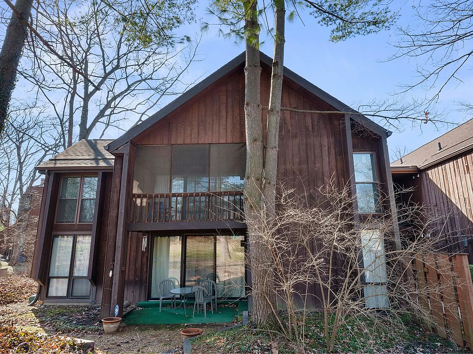1st image of 5096 Strawpocket Ln #6