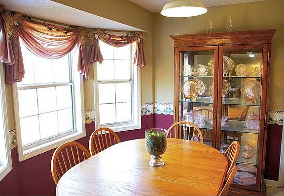 Sunny Breakfast Area