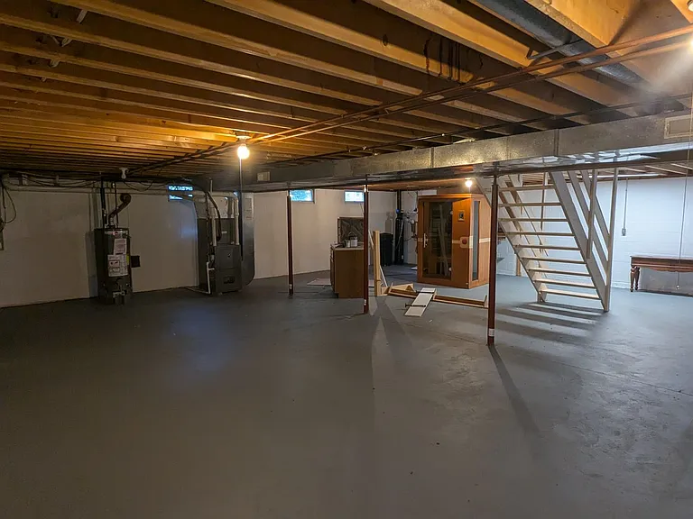 2025 Longfellow St NE — Photo 63