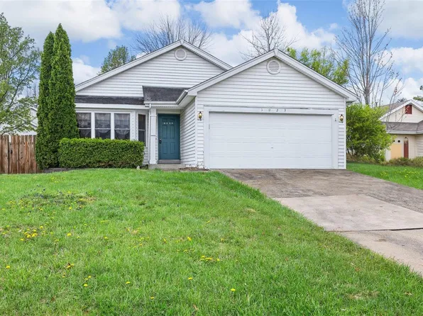5023 Brittany Downs Dr, Saint Charles, MO 63304