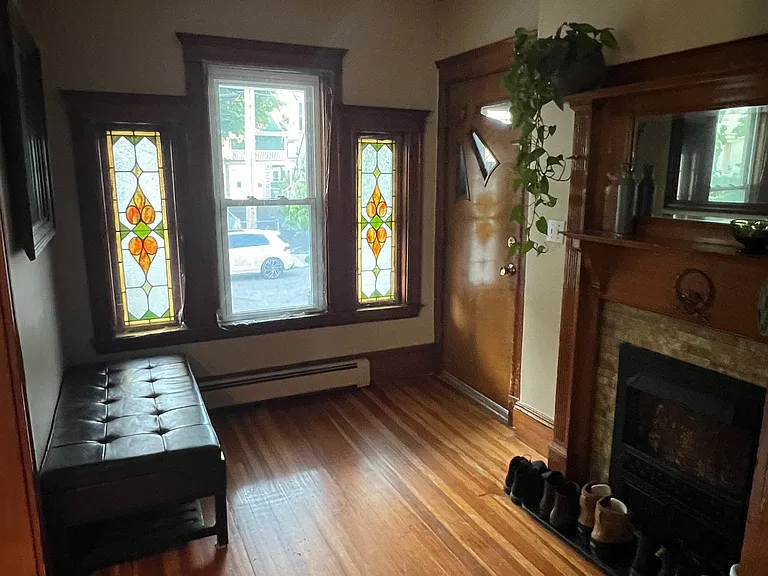 17 Irving St — Photo 9