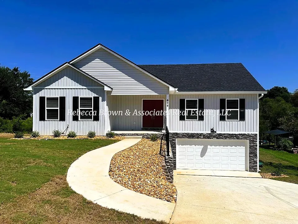494 Lakecrest Cir SW