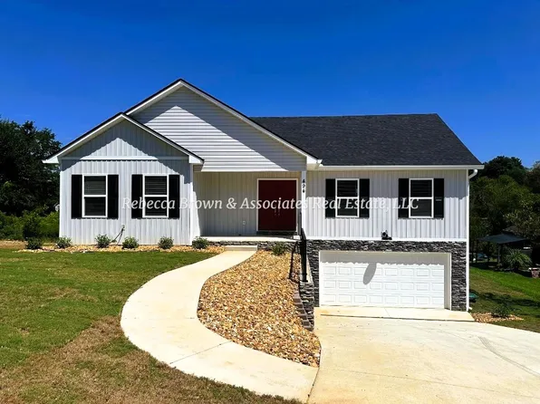 494 Lakecrest Cir SW, Calhoun, GA 30701