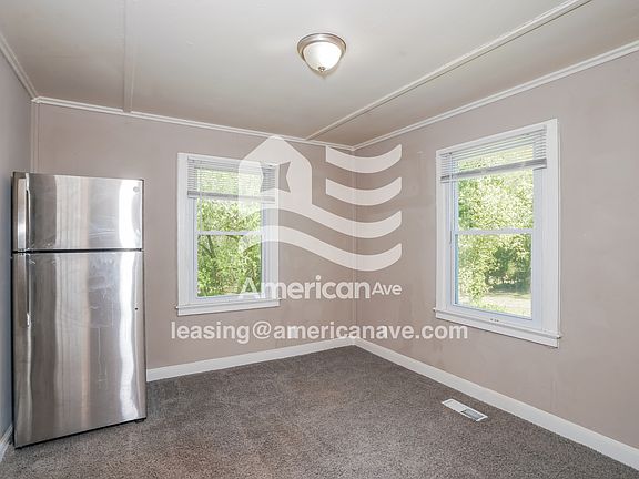 5-Dining Room