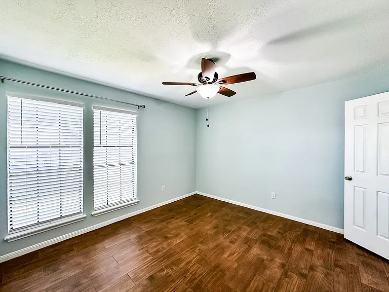 3001 Quail Hollow Dr — Photo 21