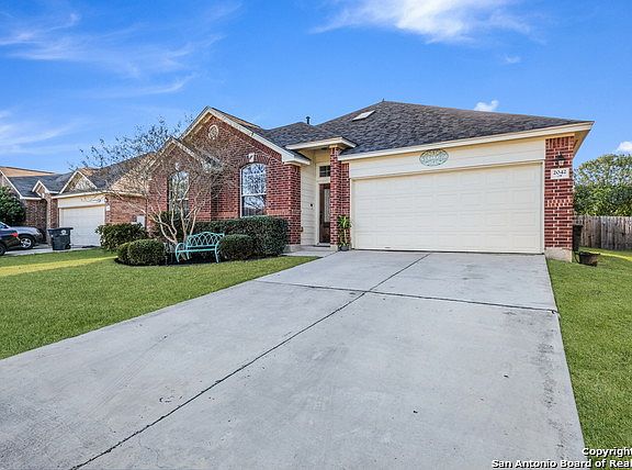 3rd image of 2042 Belvedere Ct