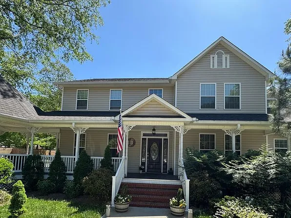 200 Blackberry Ln, Boiling Springs, SC 29316