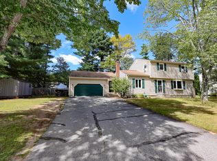 6 Deerwood Dr, Merrimack, NH 03054