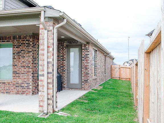 3rd image of 3546 Gore Creek Dr