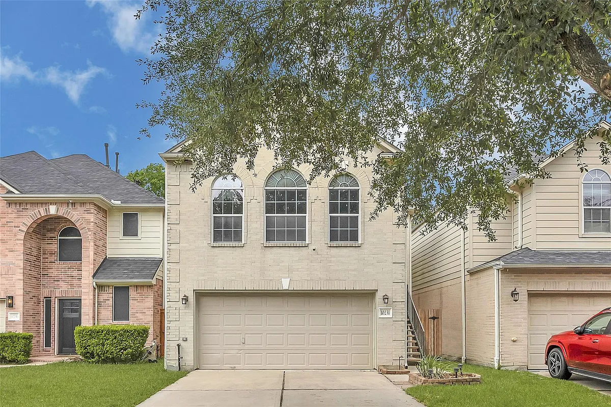 Building Photo - 10231 W Palm Lake Dr