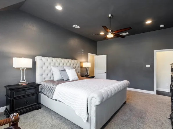 605 Sundrop Dr, Little Elm, TX 75068