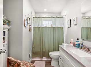 917 Buena Vista Dr APT 3, Sun Prairie, WI 53590