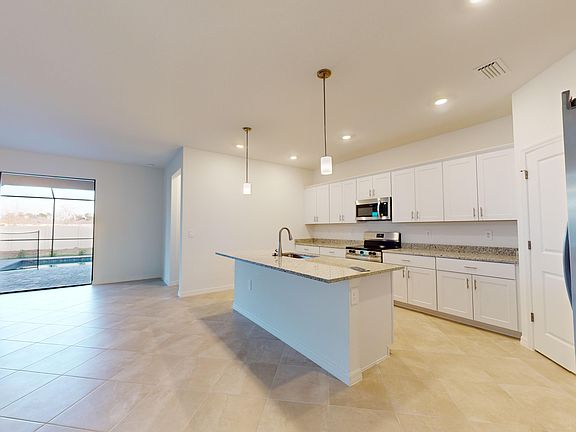 2nd image of 1476 Saddlewood Cir