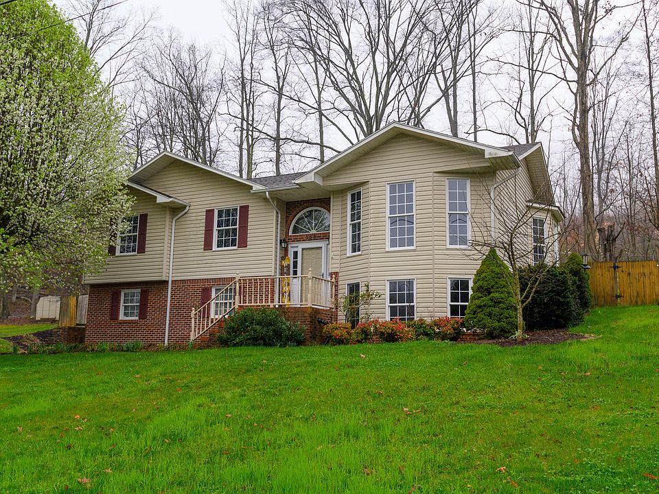 1st image of 155 Valley Crest Dr