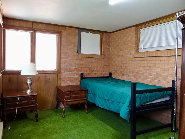 Full Suite Bedroom with Private Access (Separate Pricing)