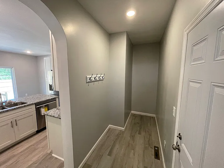 98 Timberhill Dr — Photo 18